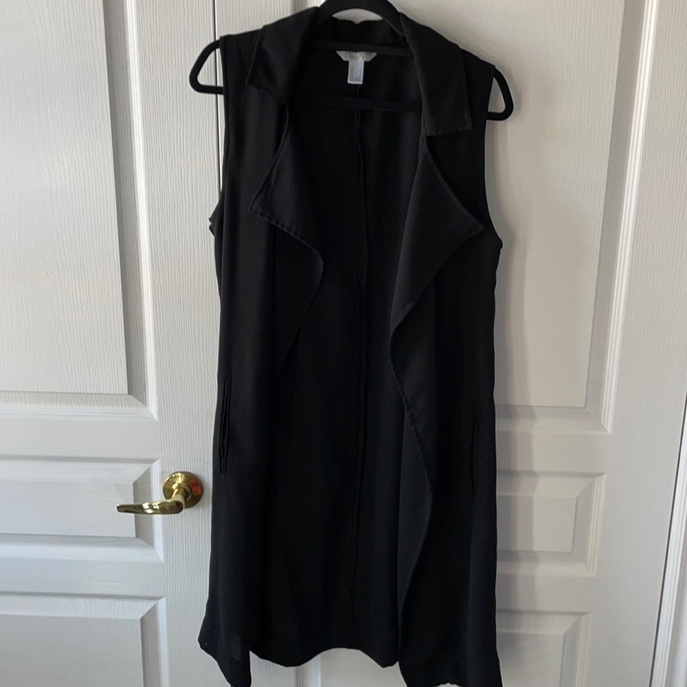 **BLOWOUT SALE $20 OR LESS** Super cute tunic vest